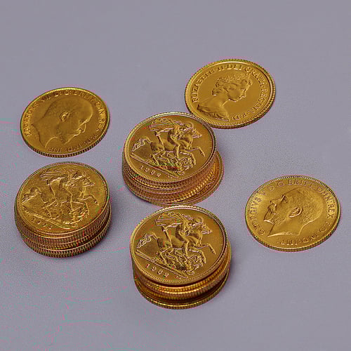 Gold Bullion Half Sovereign Best Value Crop (2)Low res
